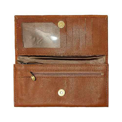 Amaris tan clutch wallet – soft leather look with practical design for women